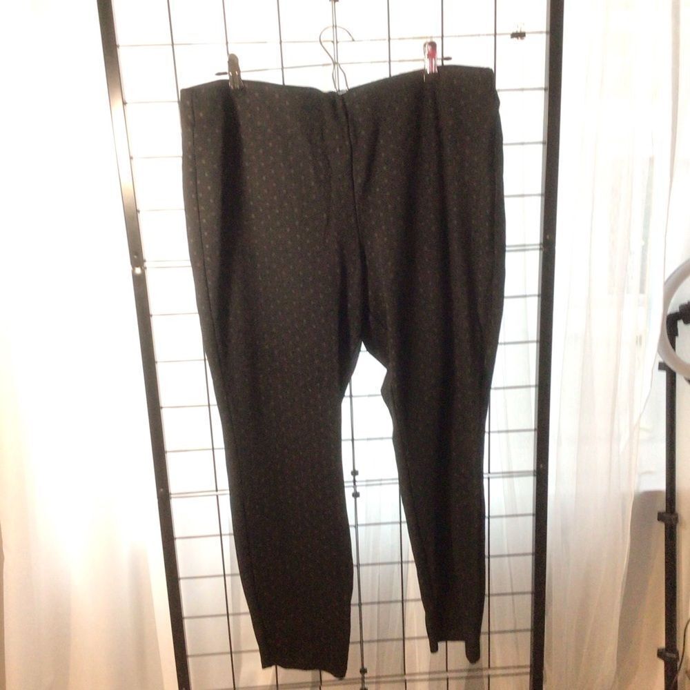 Nanette Lepore pull on stretch polka dot pants EUC
